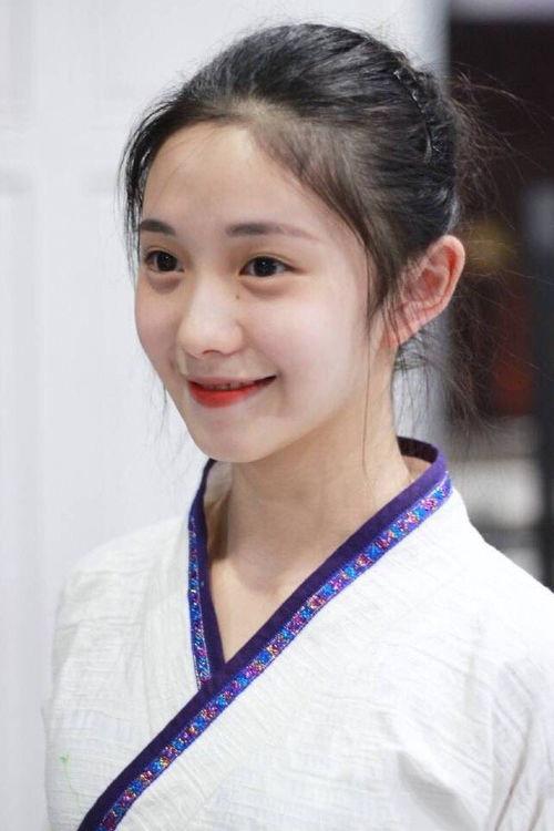 潜江网红晓凤有什么黑料,揭秘背后的黑料真相